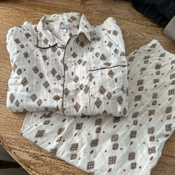 Vintage PJ’s - Picture 2 of 11